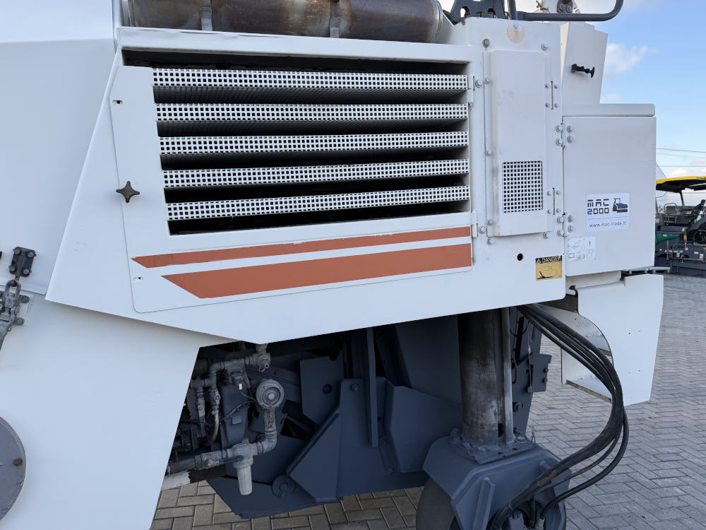 Usato 2001 Wirtgen W 1000F