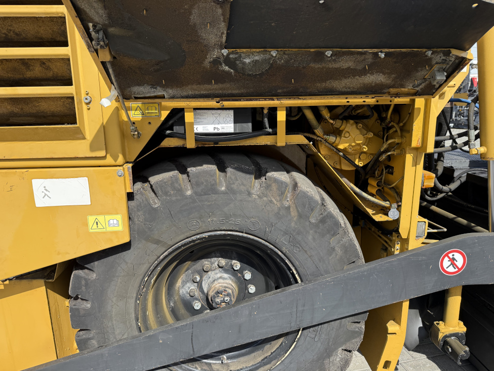 Usato 2007 Caterpillar AP 600