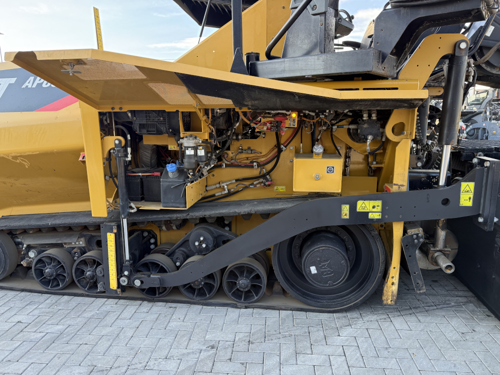 Usato 2017 Caterpillar AP 655F