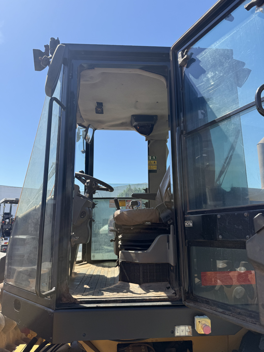 Usato 2010 Caterpillar CP 74