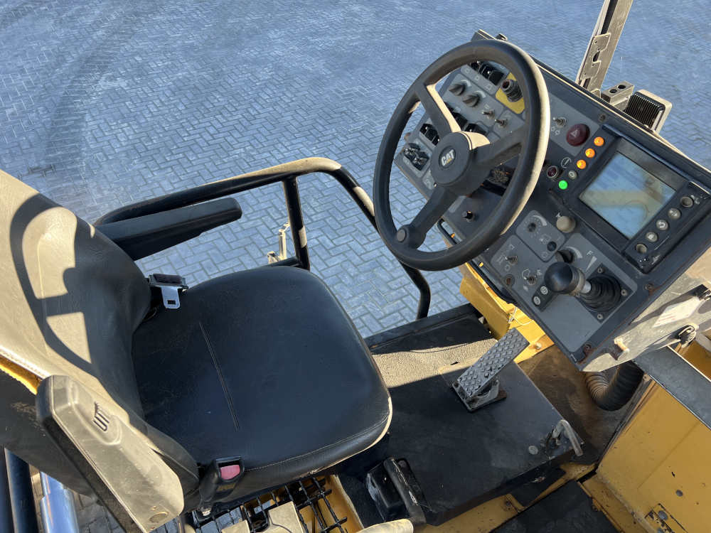 Usato 2011 Caterpillar AP 655D