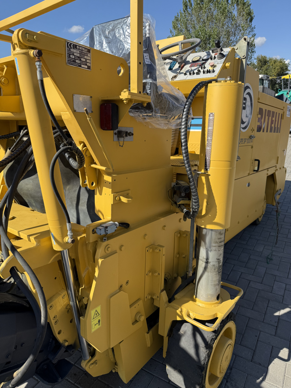 Usato 1996 Bitelli SF 100 T4