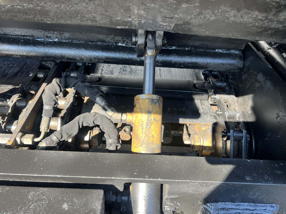 Usato 2010 Caterpillar AP 600D