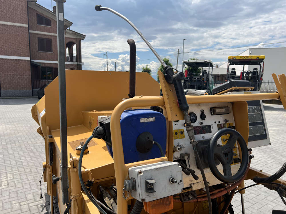 Usato 2017 Caterpillar AP 255E