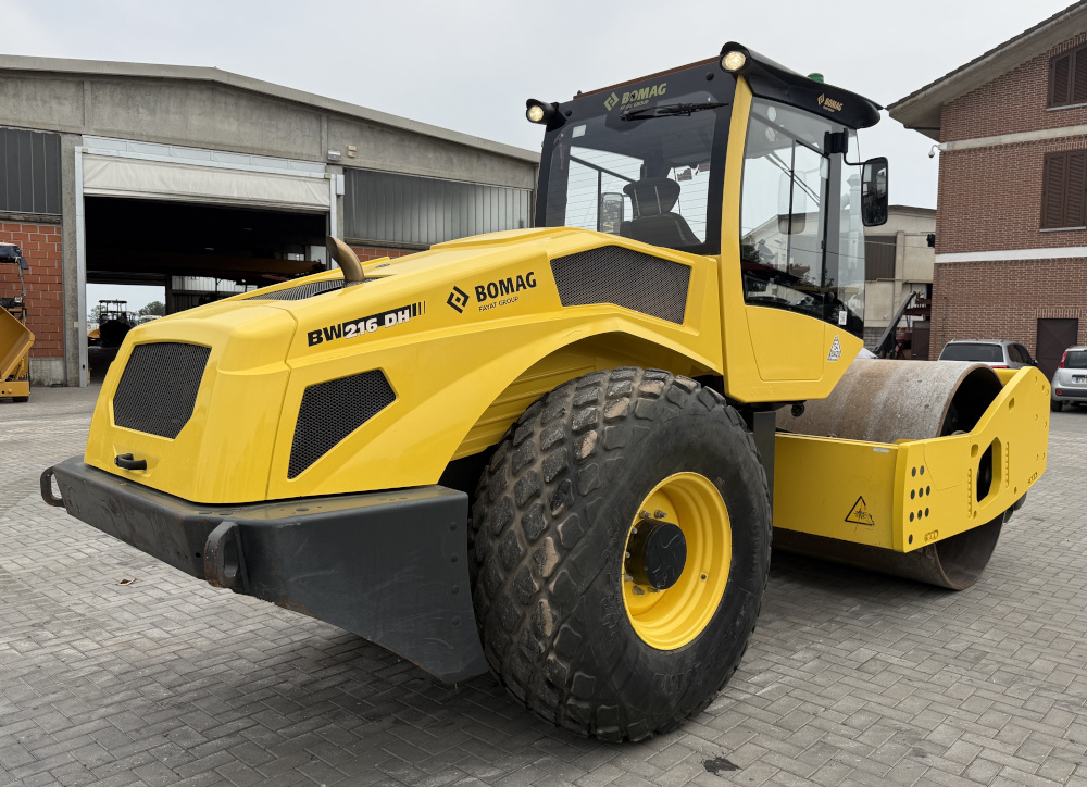 Usato 2021 Bomag BW 216 DH-5