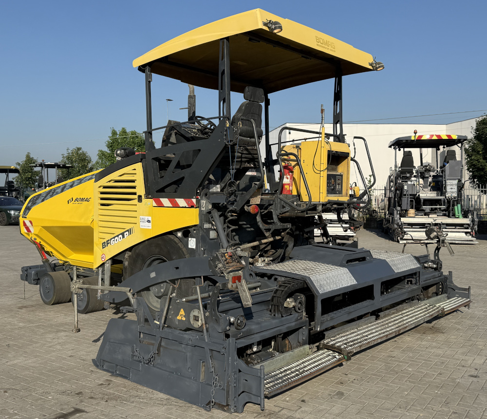 Usato 2010 Bomag BF 600P