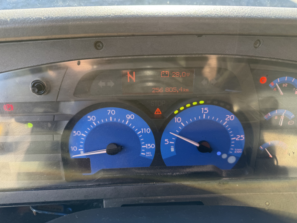 Usato 2005 Renault / Rincheval Premium 320 Dci / EPA