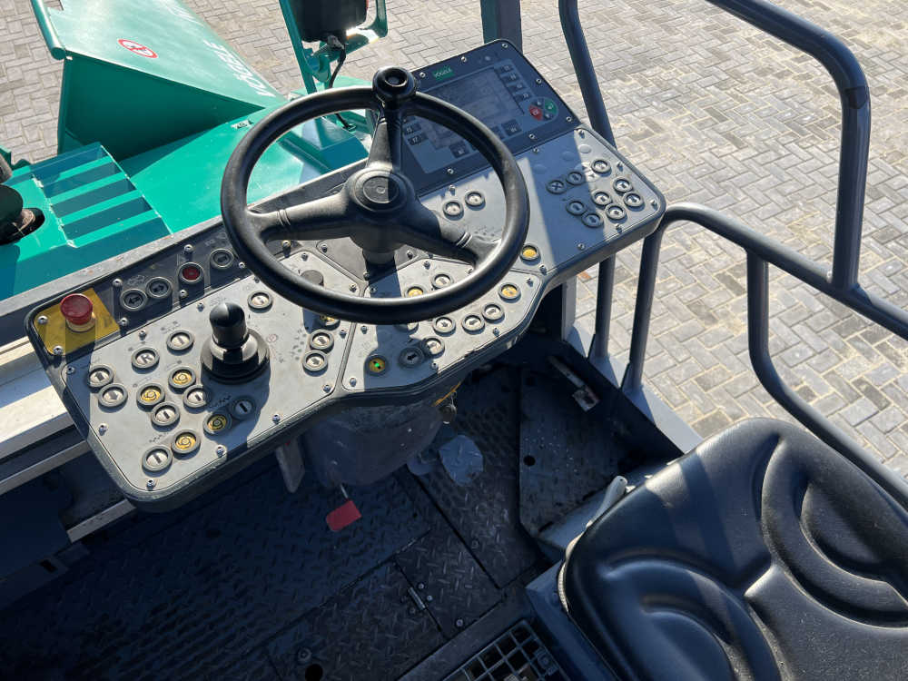 Usato 2014 Vogele S 1303-3i