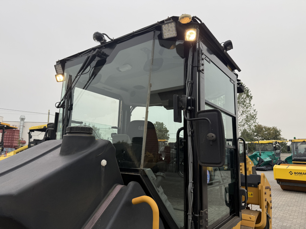 Usato 2014 Caterpillar CD 54B