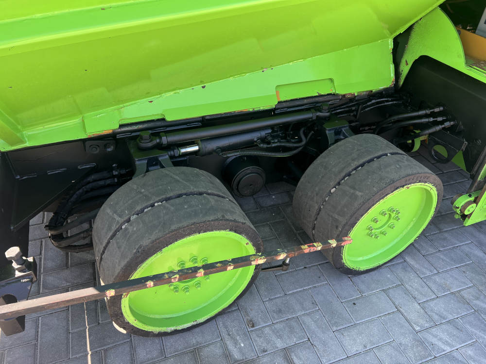 Usato 2010 Caterpillar AP 600D