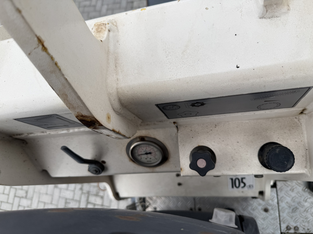 Usato 2012 Bomag BM 500/15