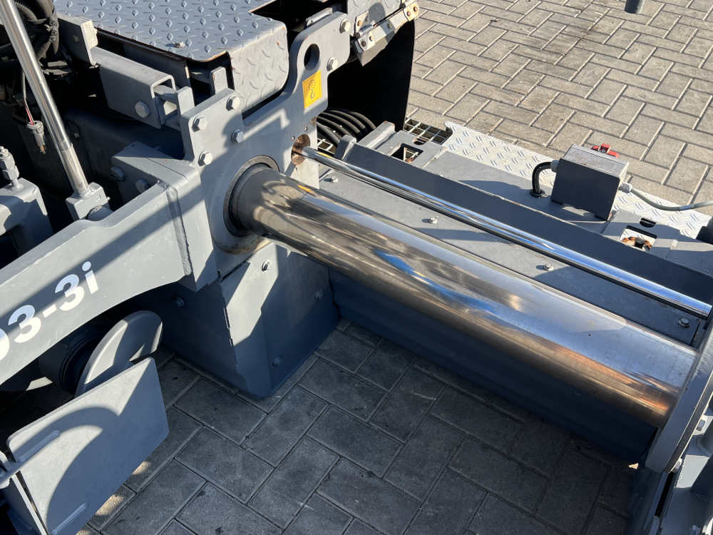 Usato 2018 Vogele S 1303-3i