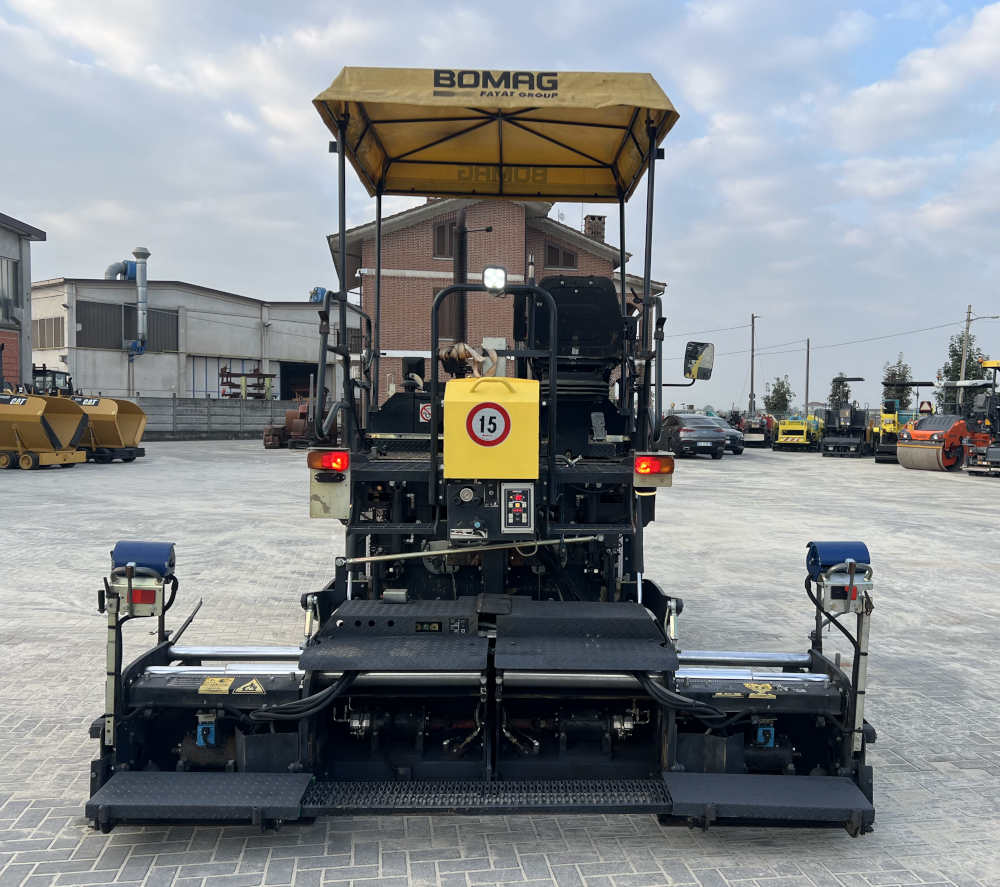 Usato 2007 Bomag BF 331P