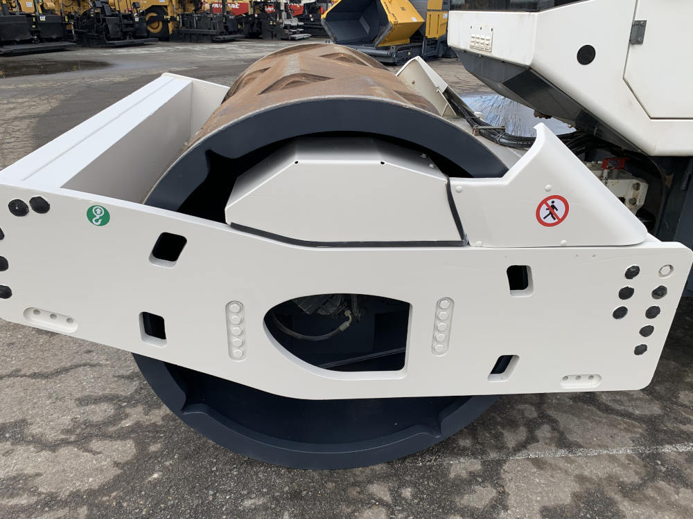 Usato 2004 Bomag BW 213 DH-4 (Deep Impact)