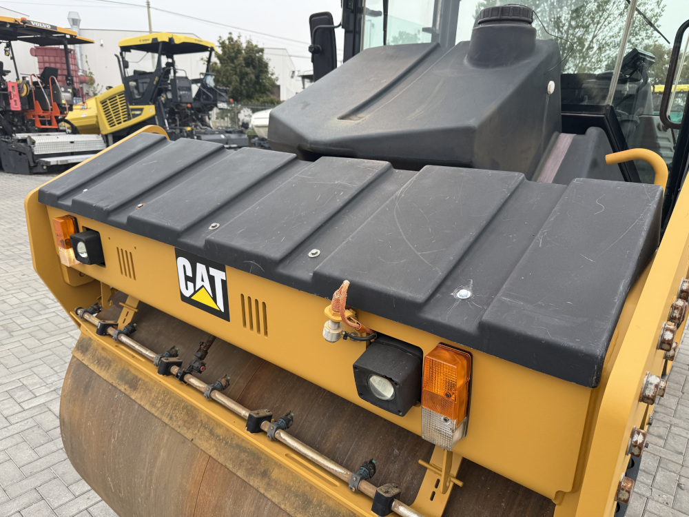 Usato 2014 Caterpillar CD 54B
