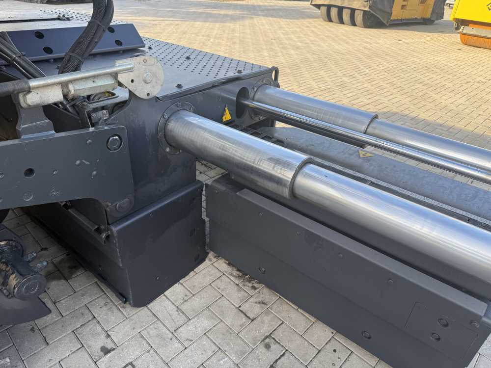 Usato 2014 Bomag BF 600C-2