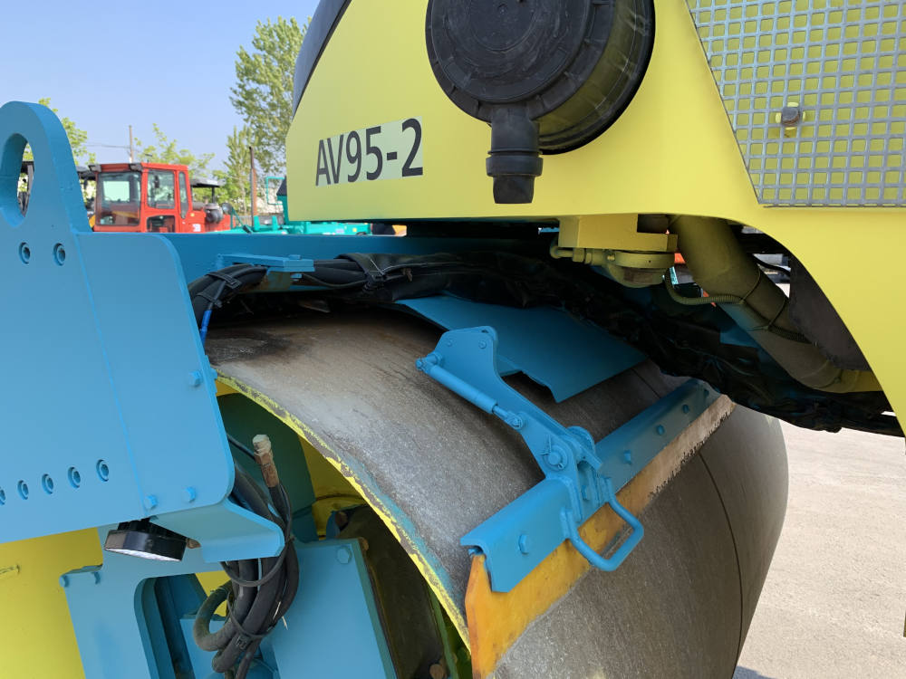 Usato 2010 Ammann AV 95-2