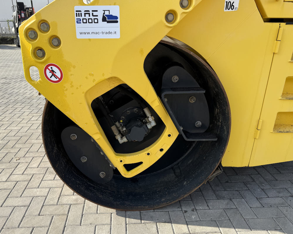 Usato 2006 Bomag BW 151 AD-4