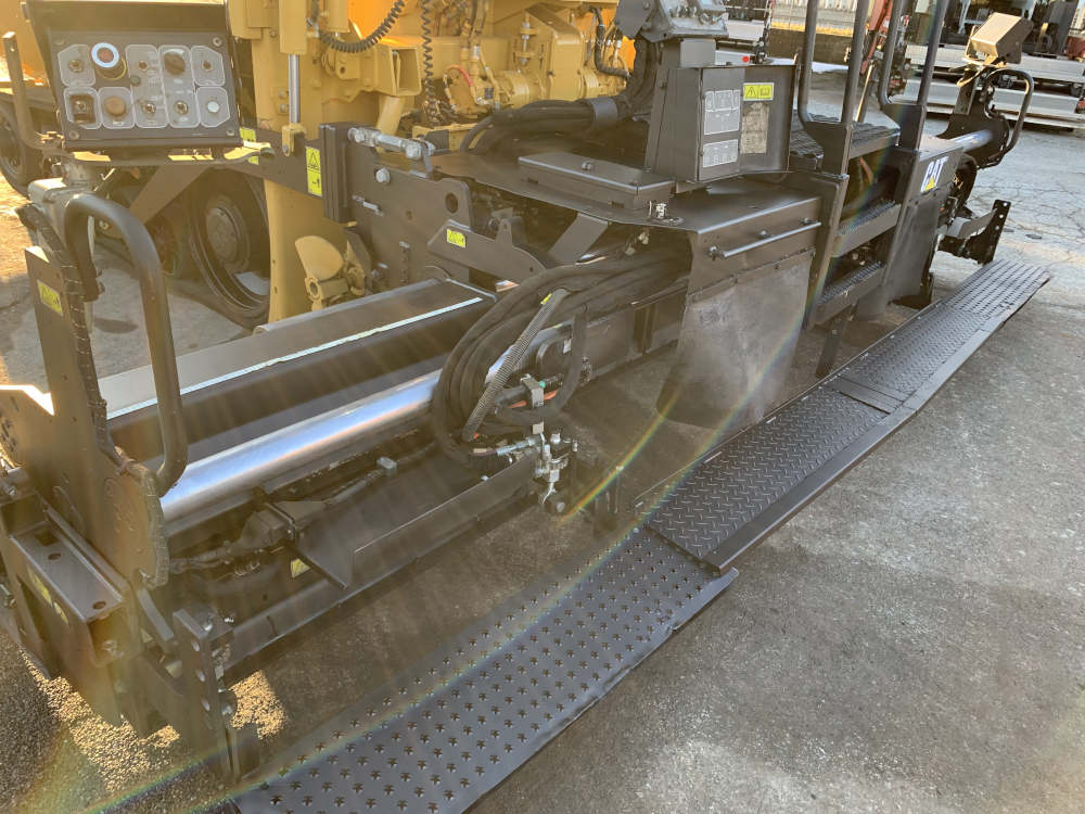 Usato 2013 Caterpillar AP 555E