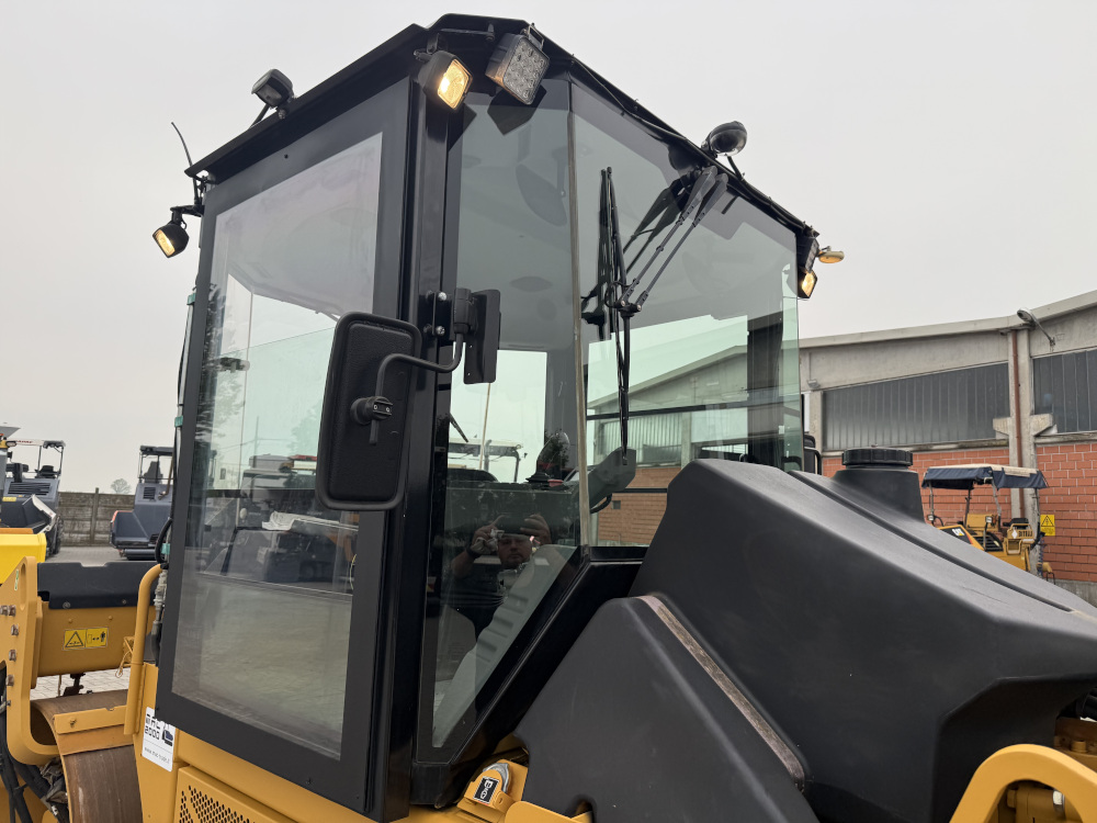 Usato 2014 Caterpillar CD 54B