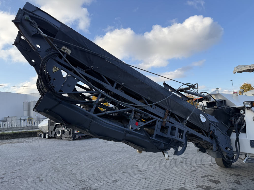 Usato 2001 Wirtgen W 1000F