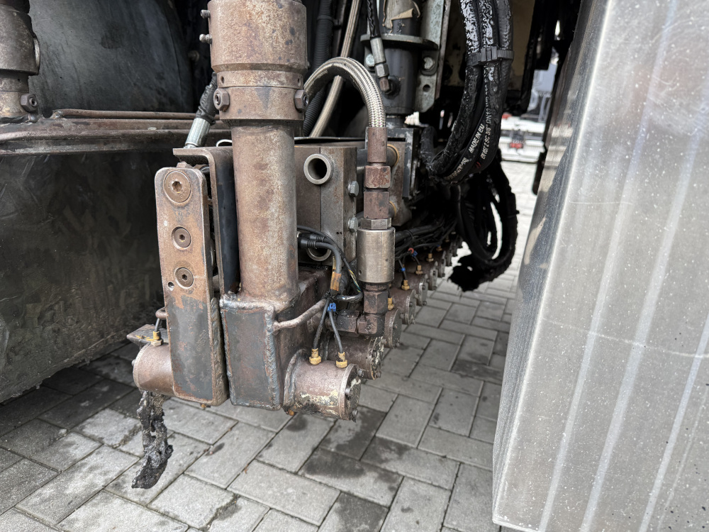 Usato 2008 Mercedes / Secmair 2536 / Chipsealer BCG 500