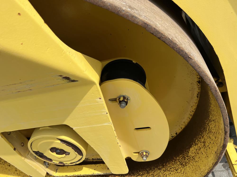 Usato 2001 Bomag BW 151 AD-2