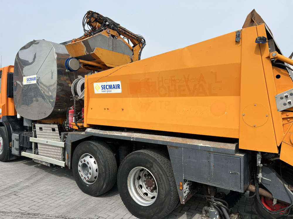 Usato 2012 Daf / Secmair CF 85.460 / Secmair Chipsealer BCG 500