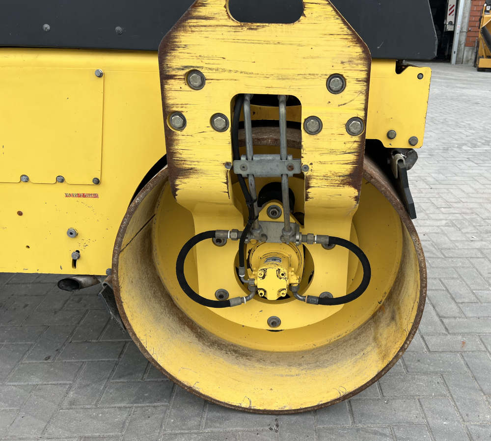 Usato 2002 Bomag BW 138 AD