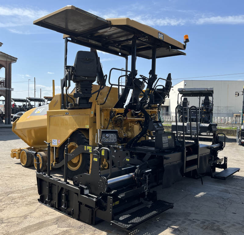 Usato 2014 Caterpillar AP 500E -222-