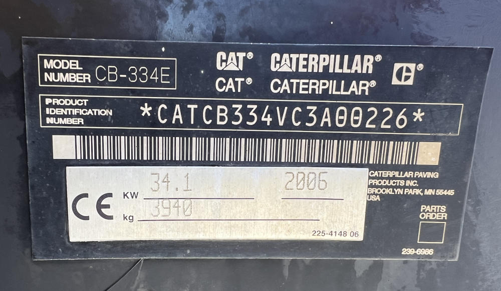 Usato 2006 Caterpillar CB 334E