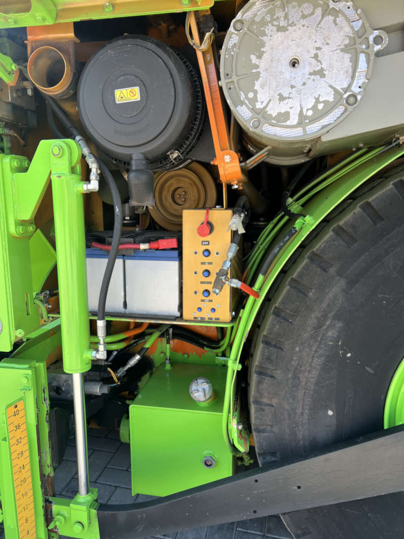 Usato 2010 Caterpillar AP 600D