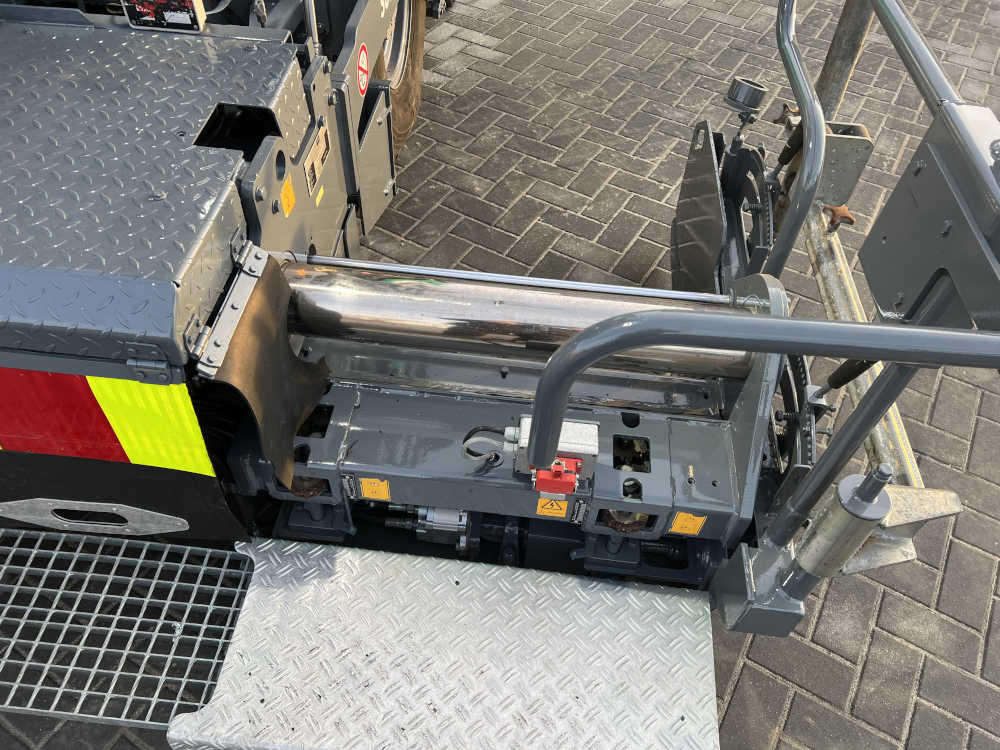 Usato 2014 Vogele S 1303-3i
