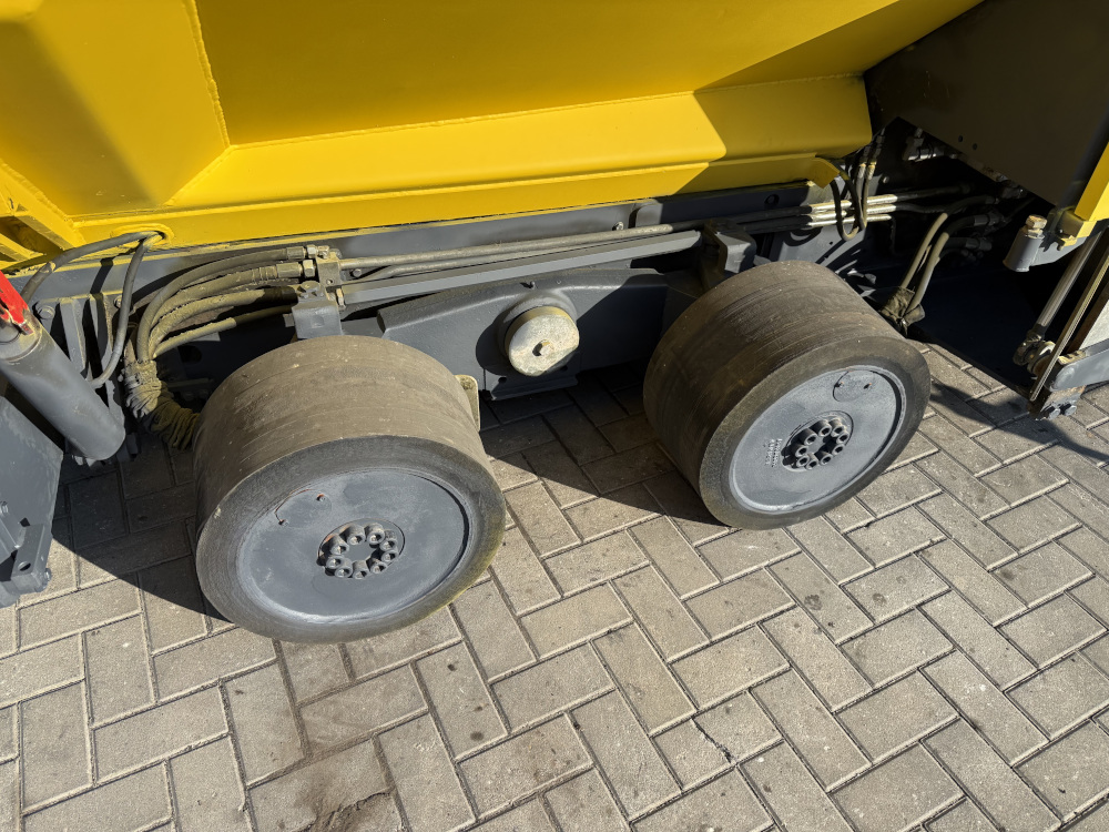 Usato 2010 Bomag BF 600P