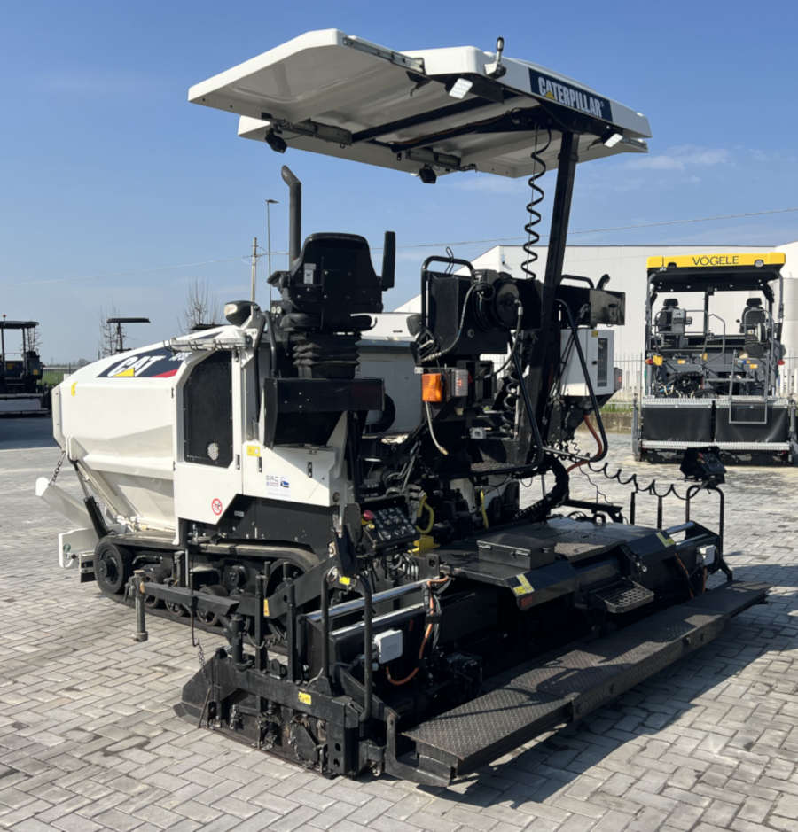 Usato 2016 Caterpillar AP 355F