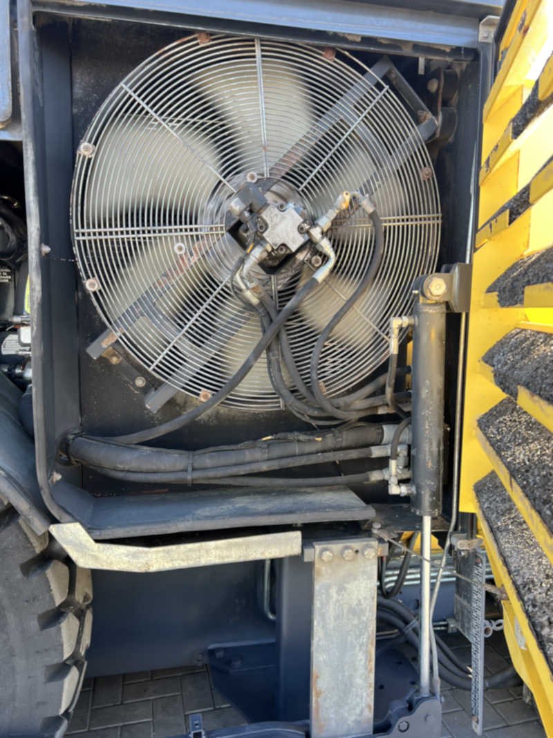 Usato 2009 Bomag BF 691P