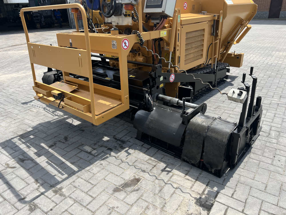 Usato 2017 Caterpillar AP 255E