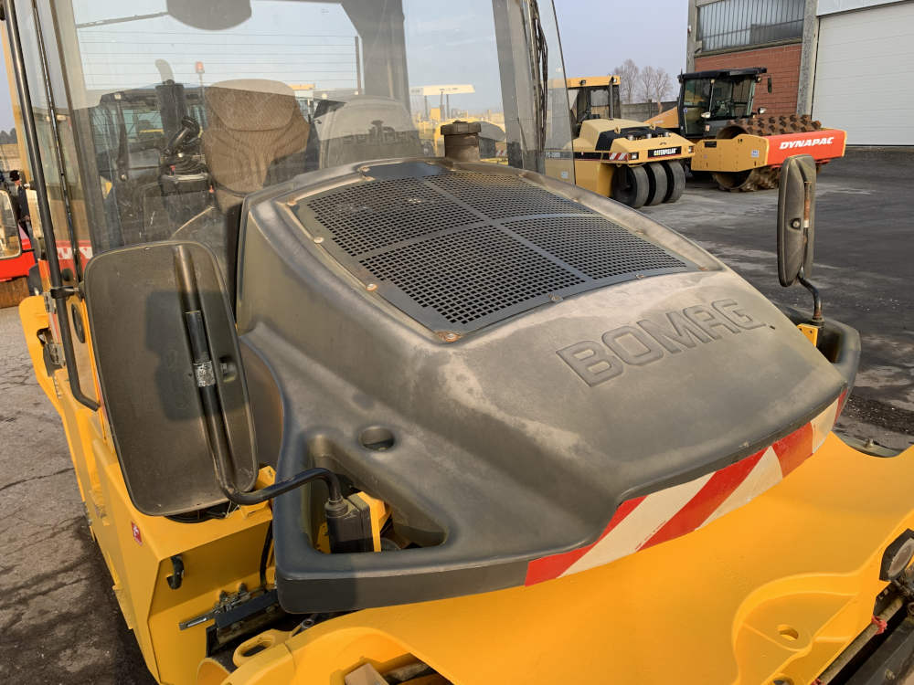 Usato 2010 Bomag BW 174 AP-4 AM