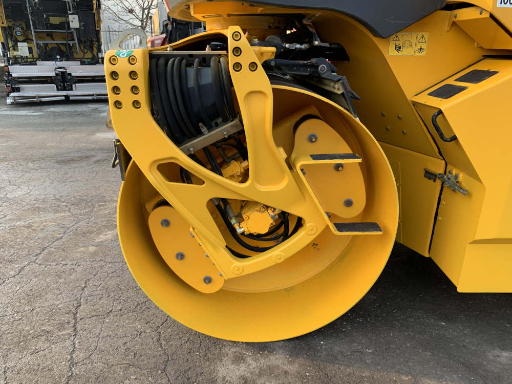 Usato 2010 Bomag BW 174 AP-4 AM