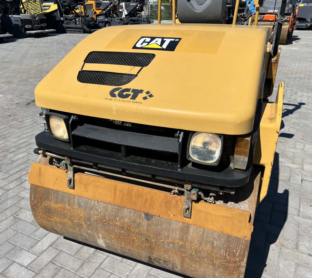 Usato 2006 Caterpillar CB 334E