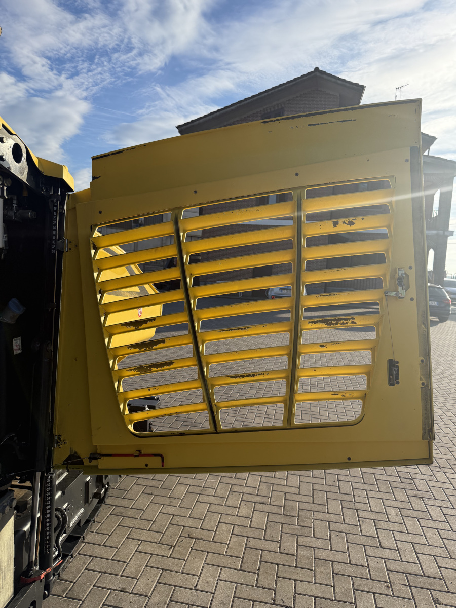 Usato 2014 Bomag BF 600C-2