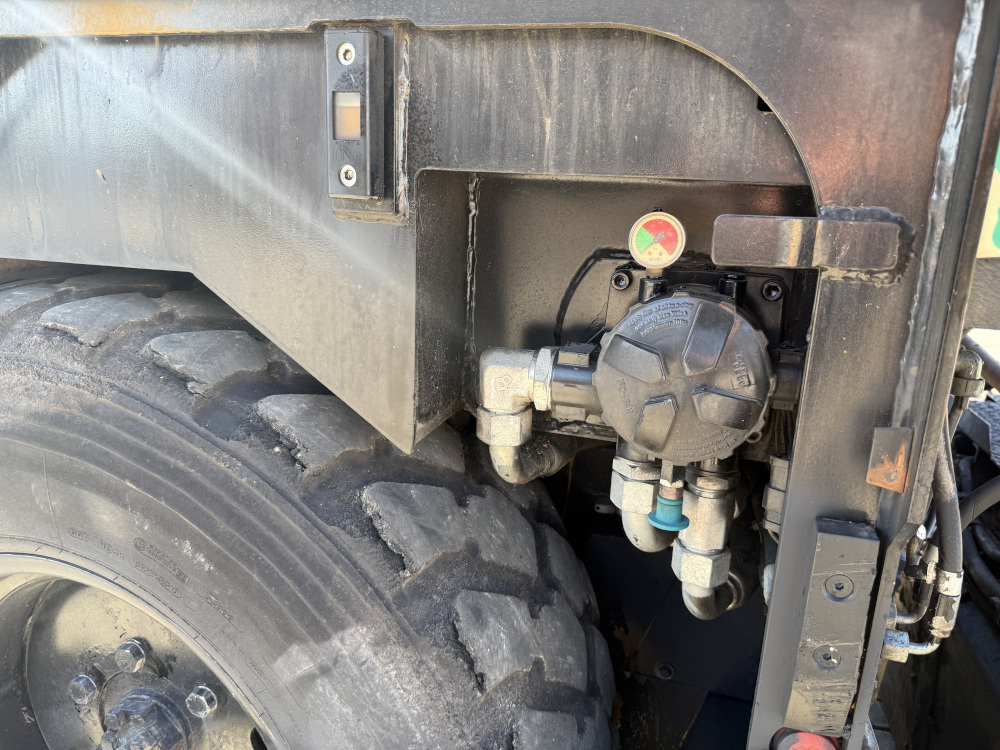 Usato 2011 Caterpillar AP 300