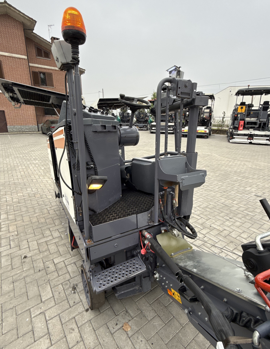 Usato 1994 Wirtgen W 500 DC -079-