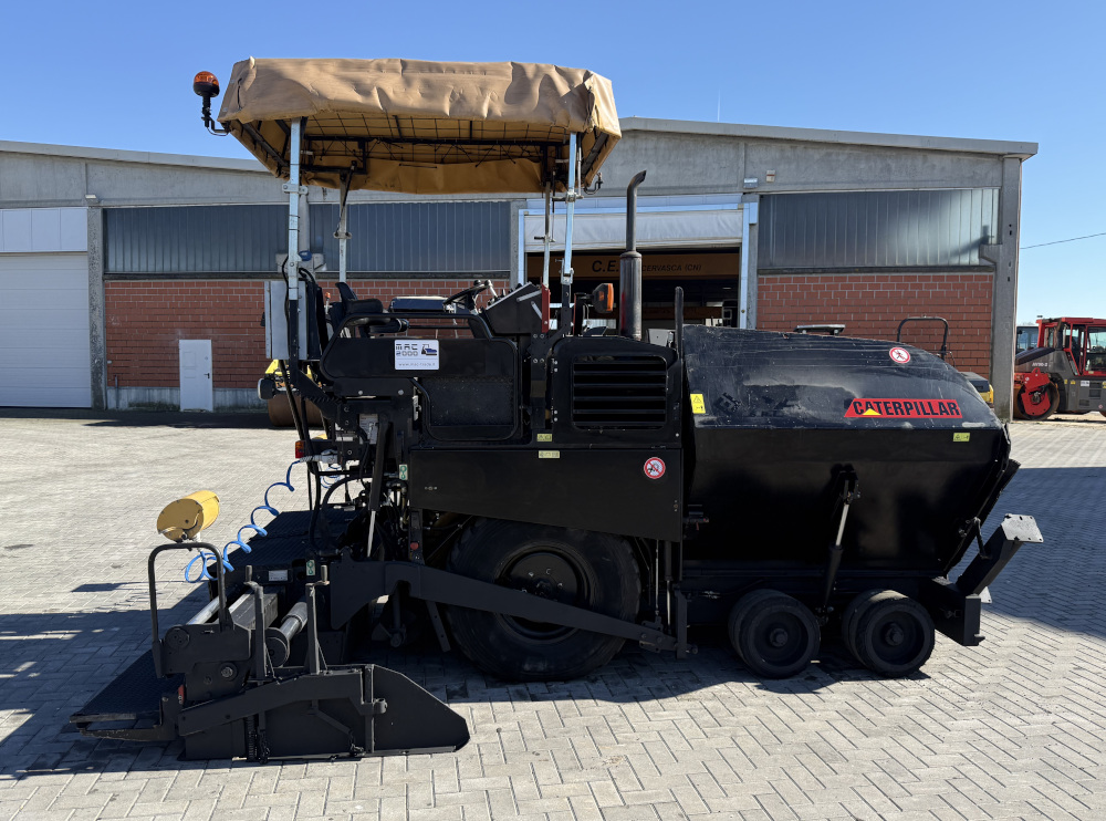 Usato 2011 Caterpillar AP 300