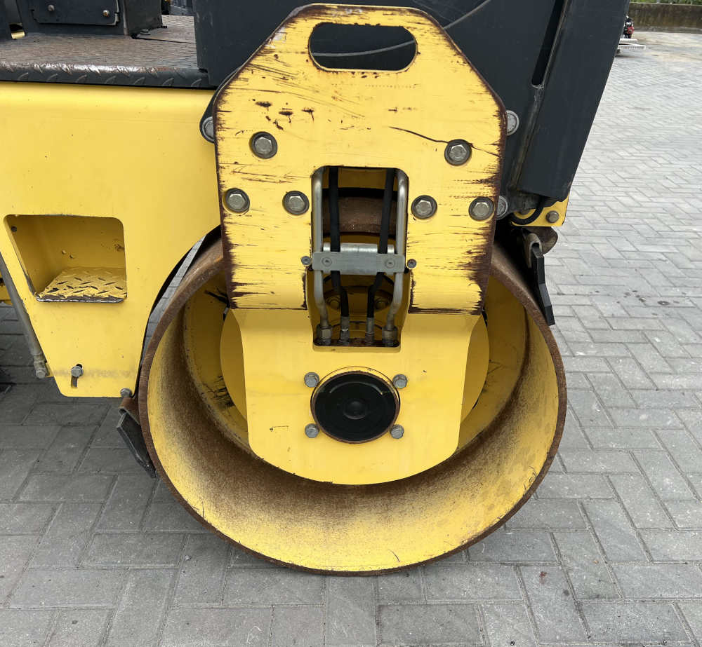 Usato 2002 Bomag BW 138 AD
