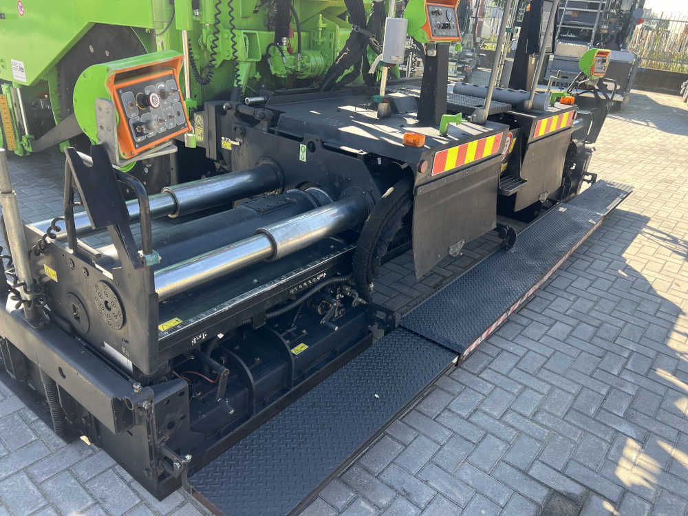 Usato 2010 Caterpillar AP 600D