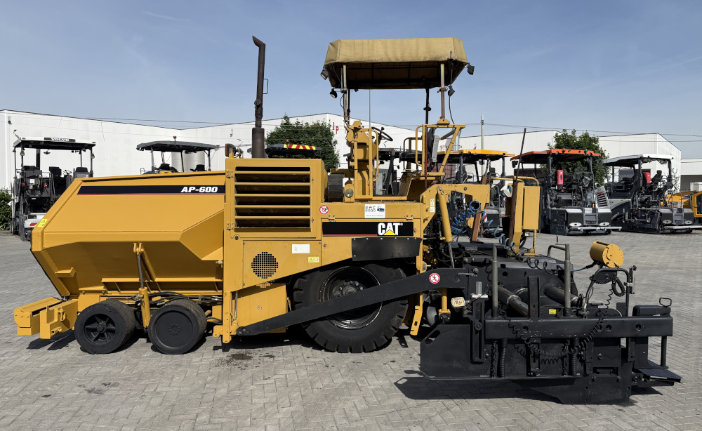 Usato 2007 Caterpillar AP 600
