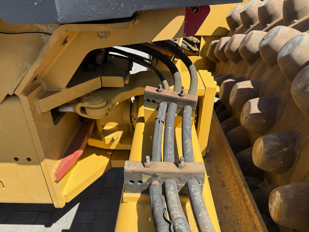 Usato 2010 Caterpillar CP 74