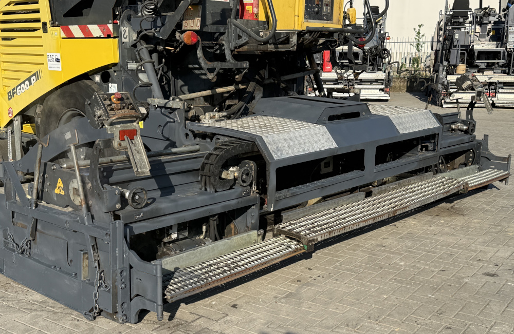 Usato 2010 Bomag BF 600P