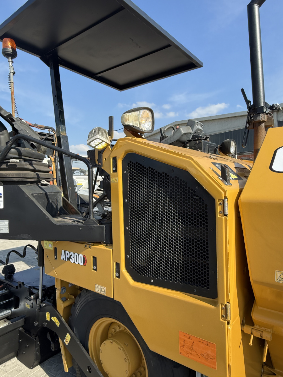 Usato 2018 Caterpillar AP 300F